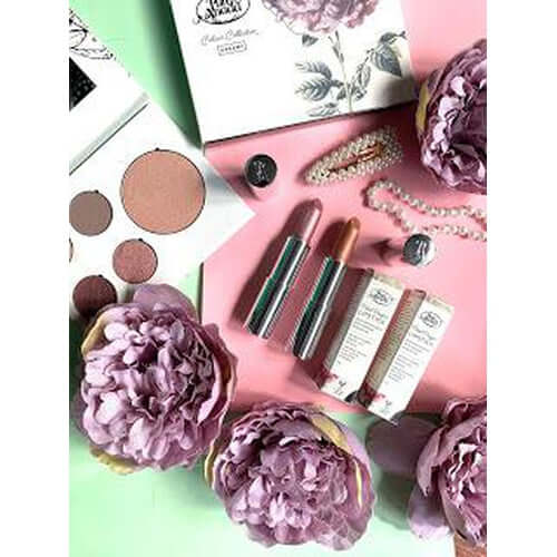 AWARD-WINNING MINERAL MAKEUP FROM LIVE IN THE LIGHT by Juelook