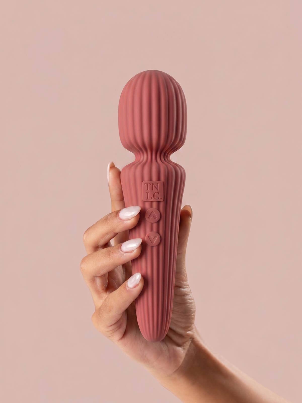 Tulsi | Strong, Rumbly & Versatile Wand Vibrator