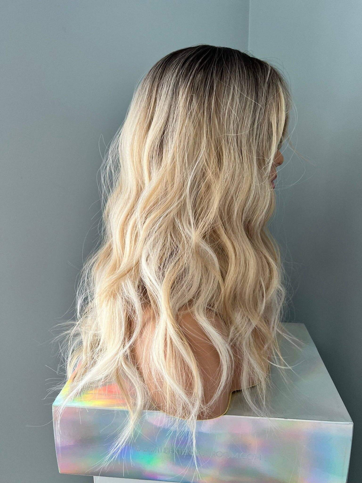 Farah Wavy Blonde Wig with Bangs