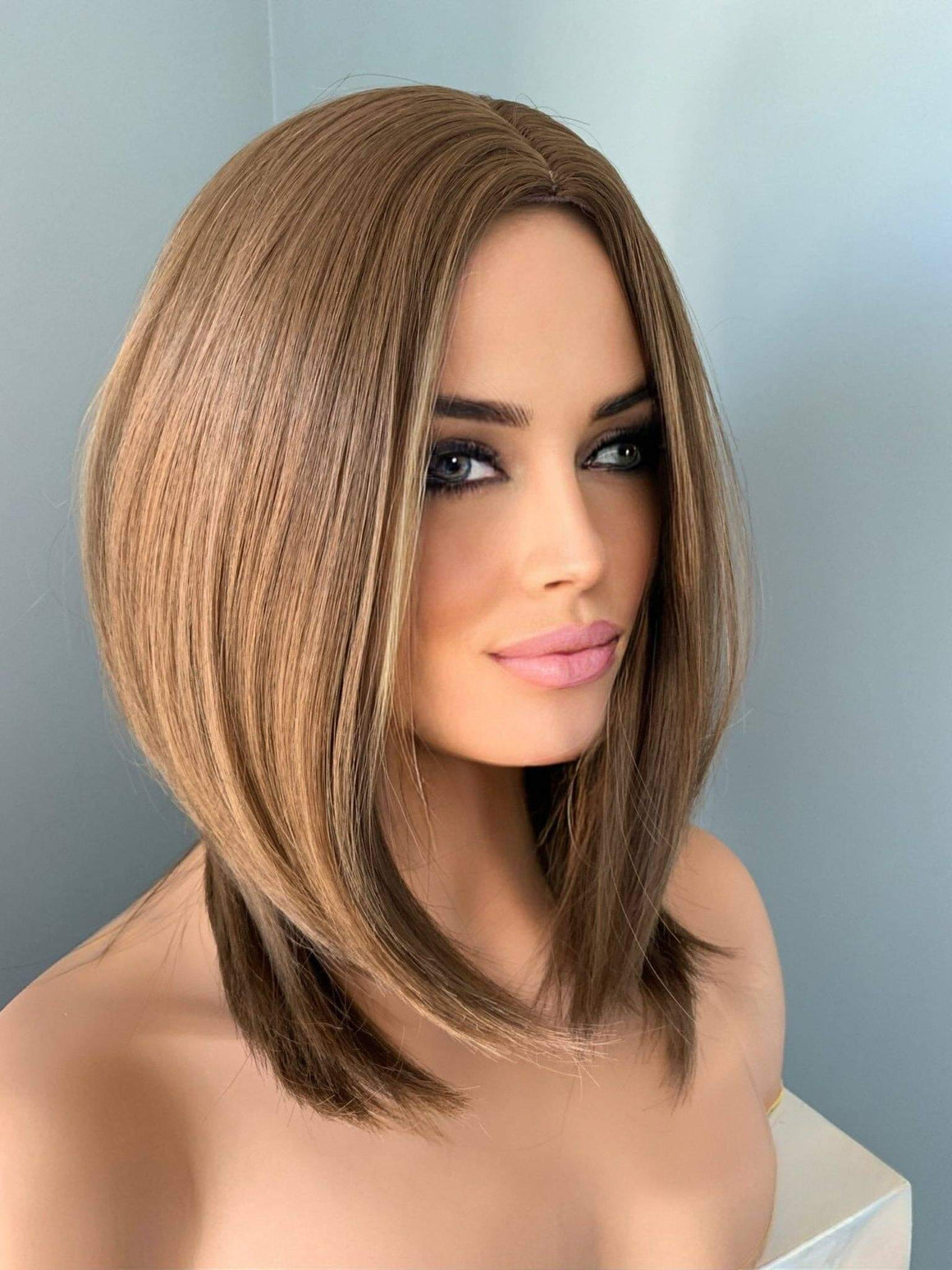 Hannah Short Brown Straight Wig