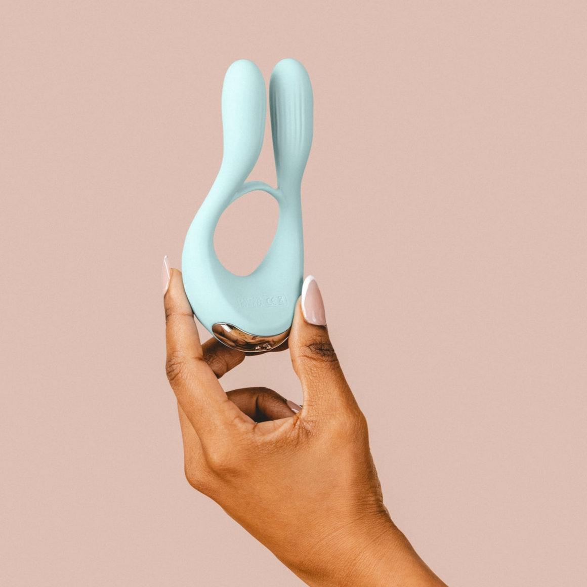 Medlar | Vulva Contouring Cock Ring with Vibrating Clitoral Prongs