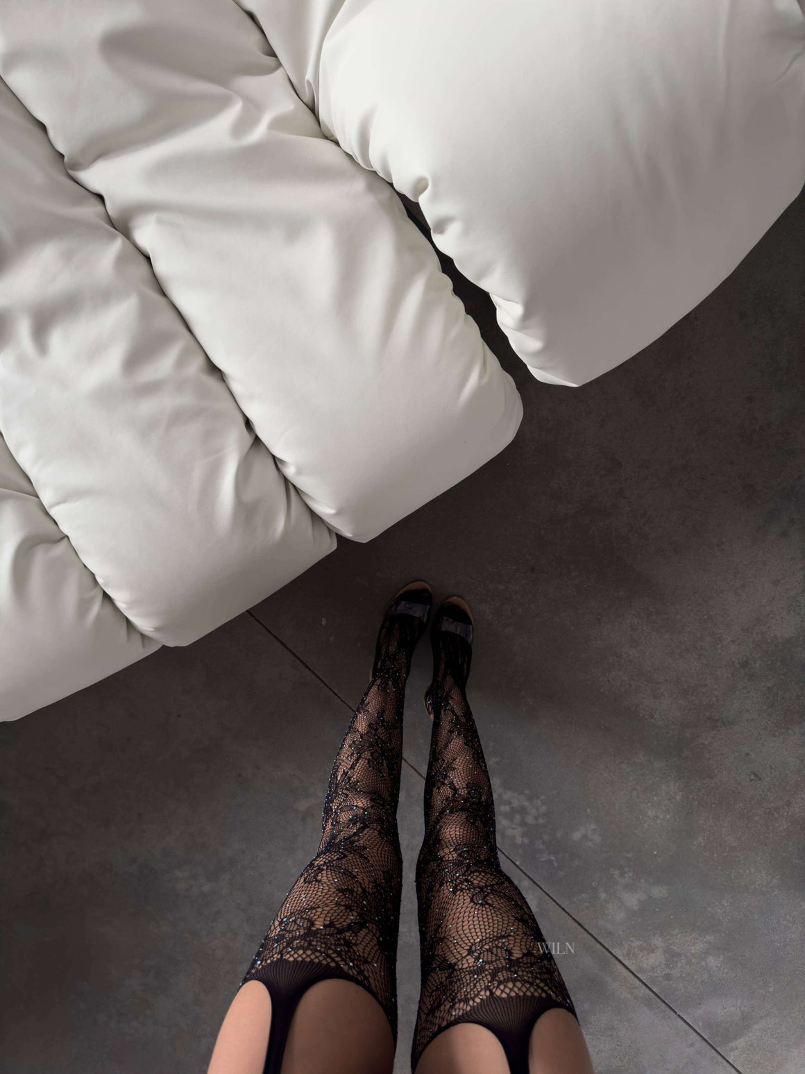 OBSESSION Suspender-Style Stockings