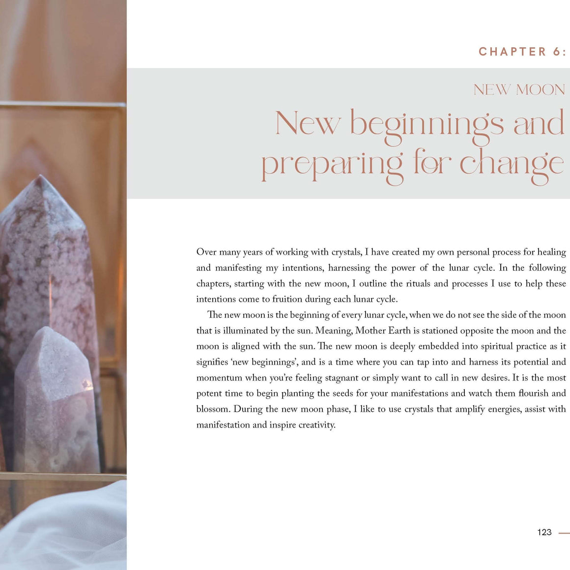 Decorative setup with crystals and candles on a table, accompanied by text on a white background.