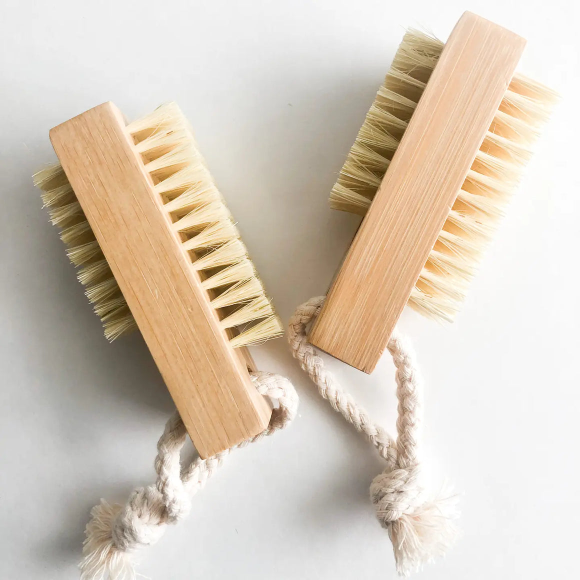 Double Sided Bamboo Nail Brush - Smile Boutiques
