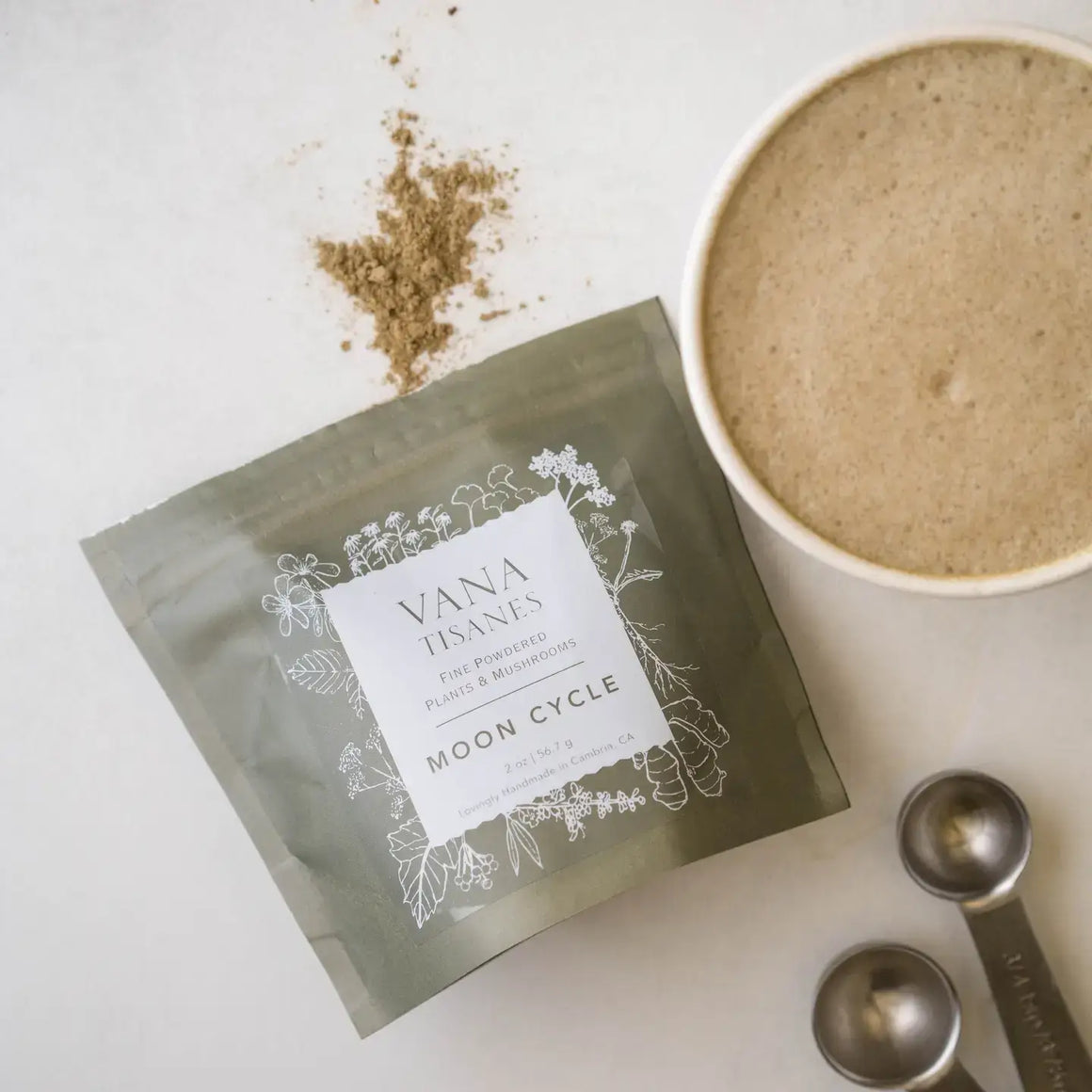 Moon Cycle Plant & Mushroom Powder For Menstruation Support