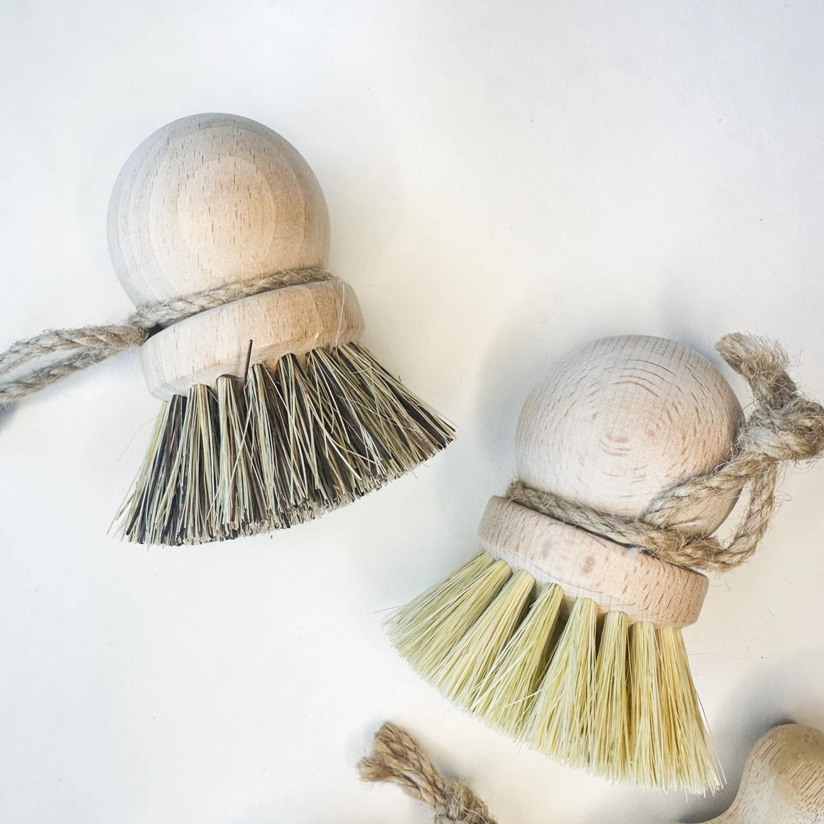 Eco Friendly Natural Kitchen and Pot Brushes - Smile Boutiques