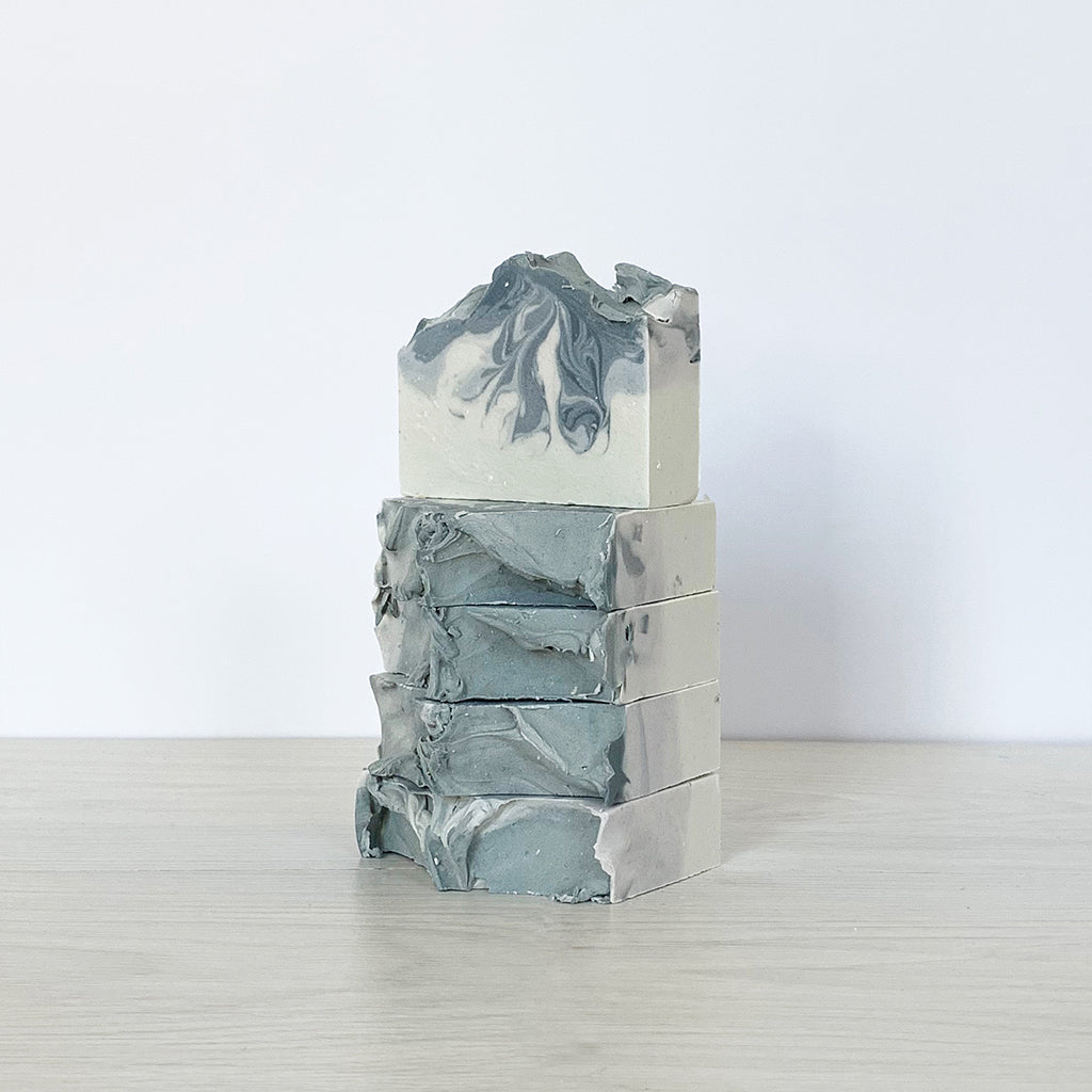 SOAP SAVER POUF & HANDMADE SOAP SET-Live in the Light Naturally Ltd